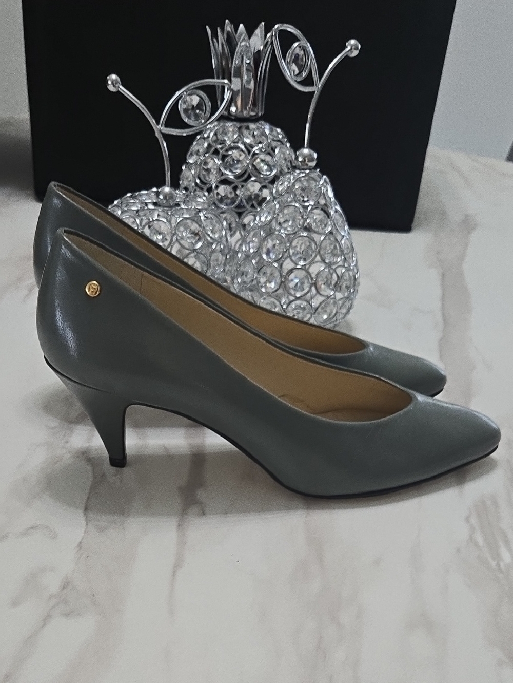 Etienne Aigner Gray Leather Pointed-Toe Kitten Heels (8N)